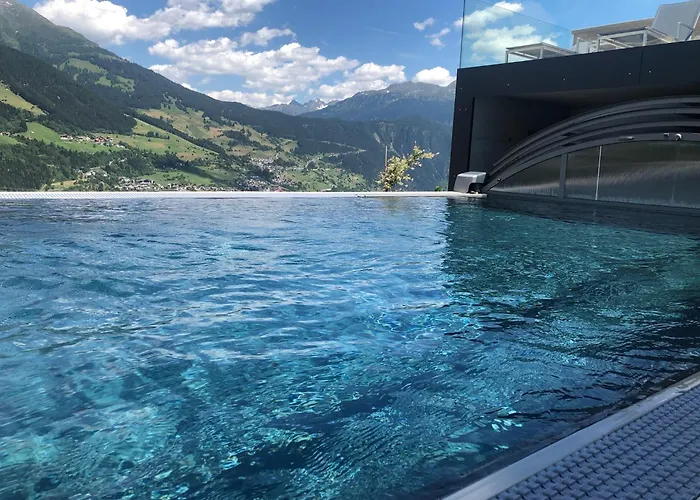 Apart Alpine Retreat 2