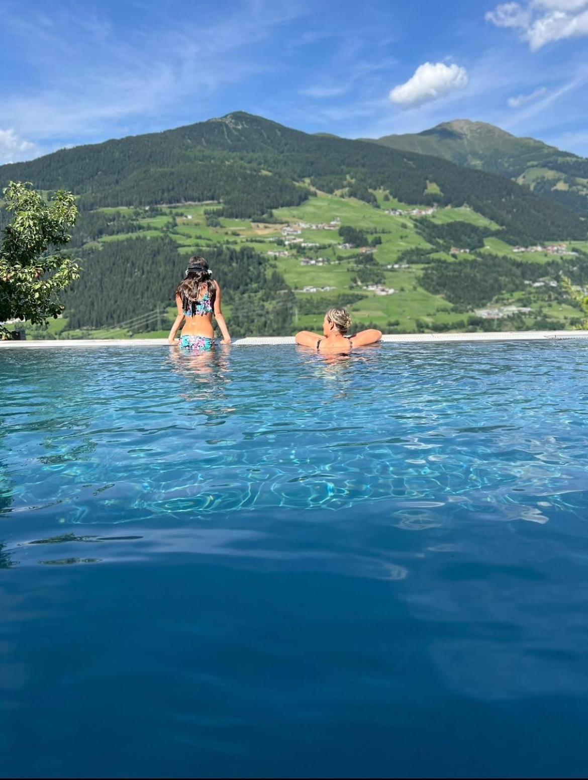 Alpine Retreat 2 *